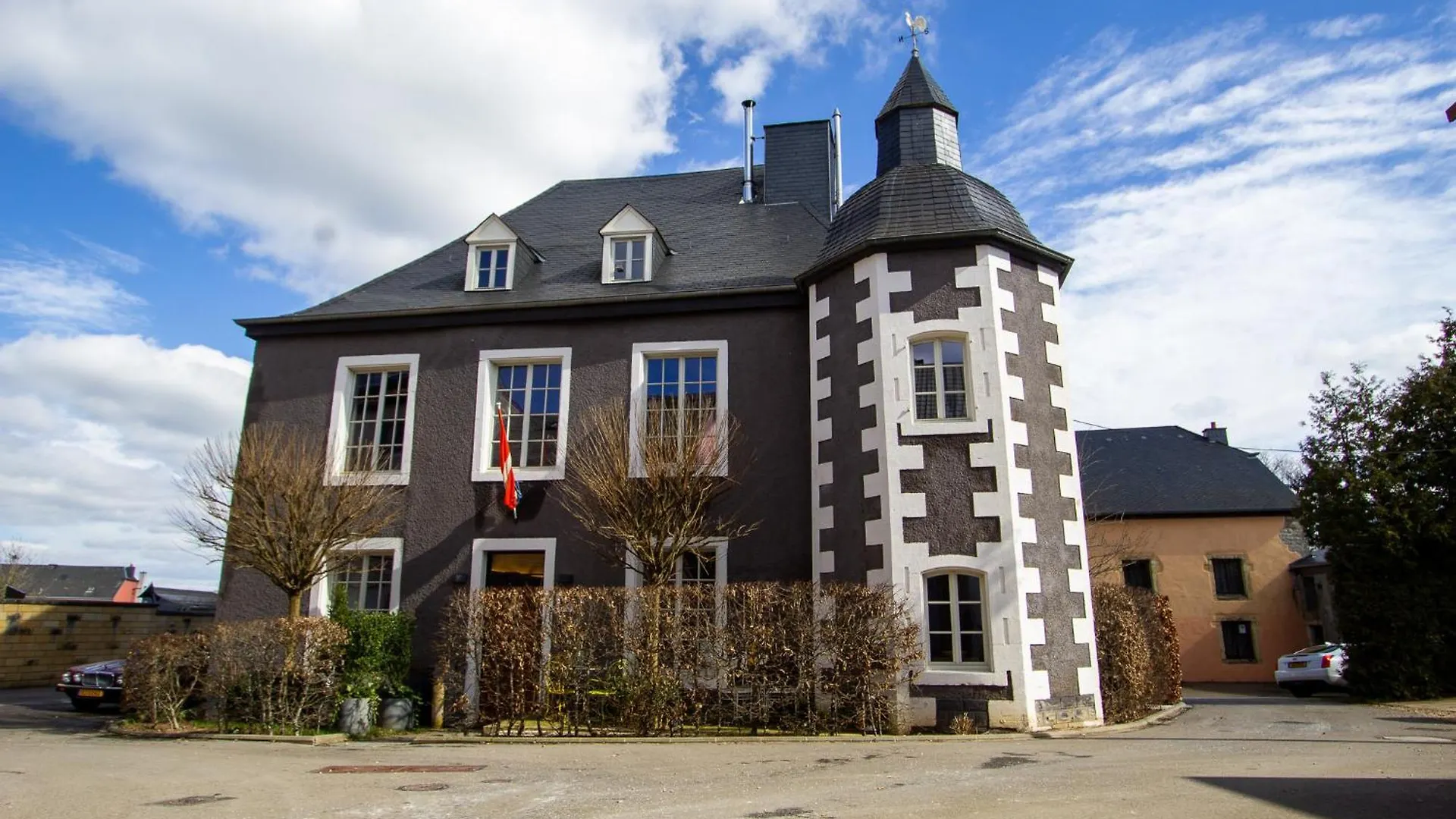 Chateau De Clemency